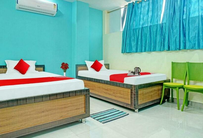 חדר קלאסי לשלושה, Flagship Raushni Guest House