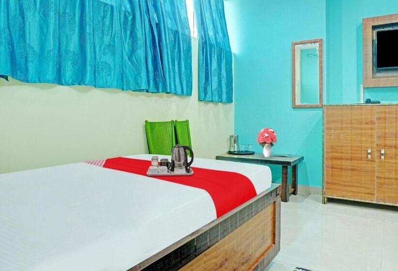 חדר קלאסי לשלושה, Flagship Raushni Guest House