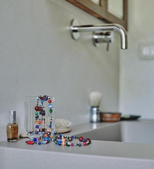 غرفة قياسية ثلاثية, Monna Terra B&b