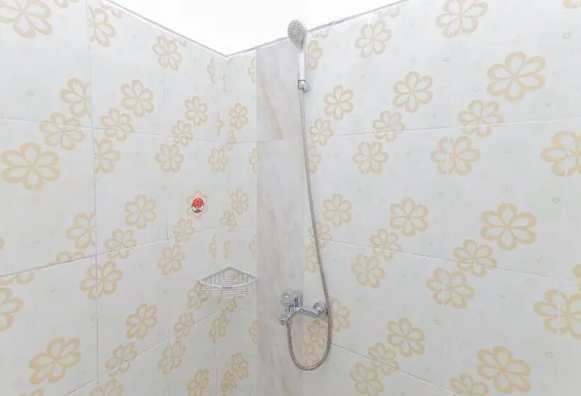 اتاق استاندارد, Reddoorz Syariah Near Universitas Jember