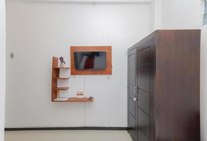 اتاق استاندارد, Reddoorz Syariah Near Universitas Jember