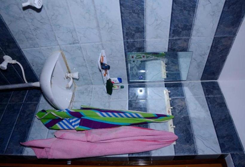 트리플 클래식 룸, Spot On 70146 Rj Palace