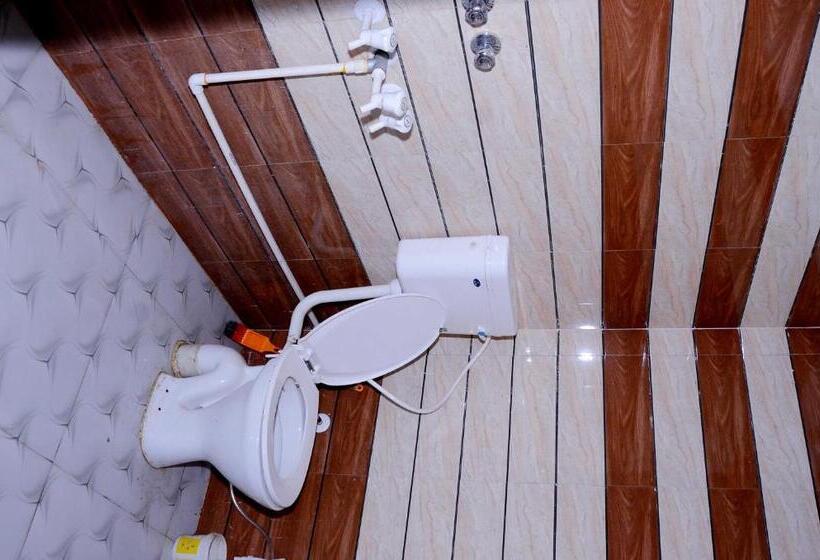 트리플 클래식 룸, Spot On 70146 Rj Palace