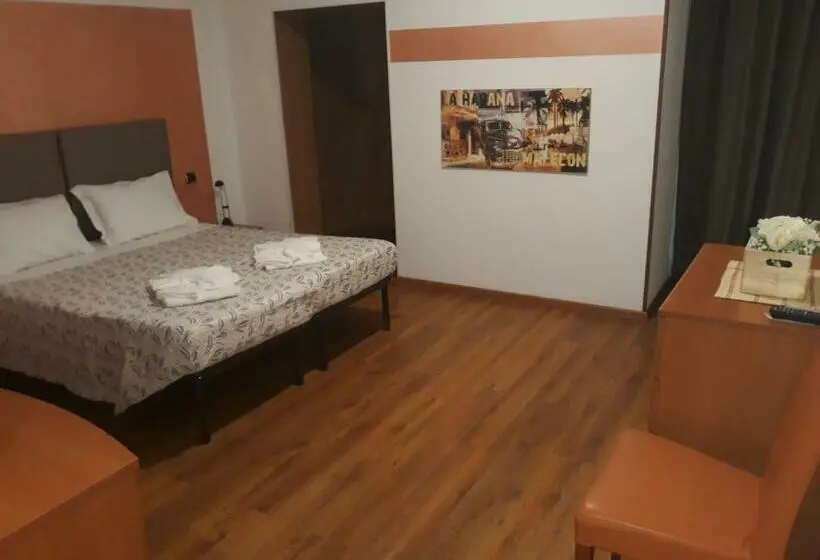 スタンダードルーム, Adams Rooms   Affittacamere