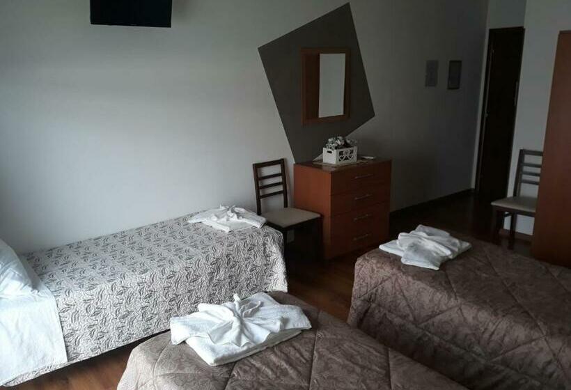 Трехместный Номер Базовый, Adams Rooms   Affittacamere