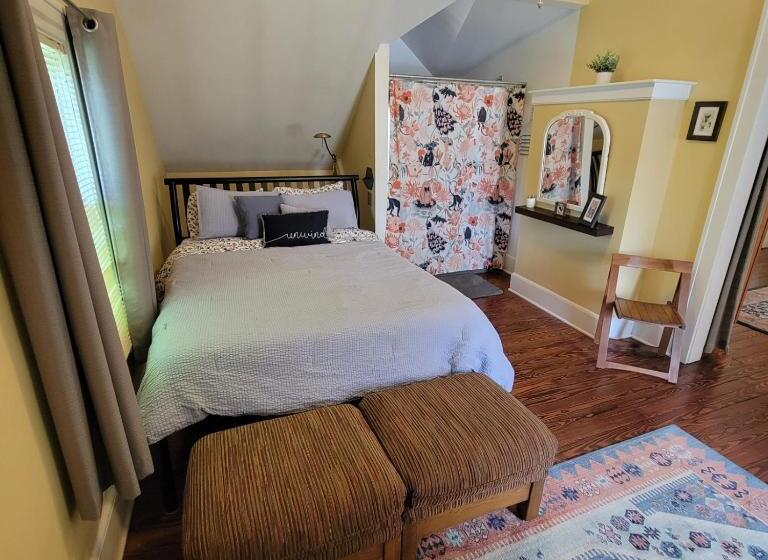 Deluxe-huone, Art And Lodging