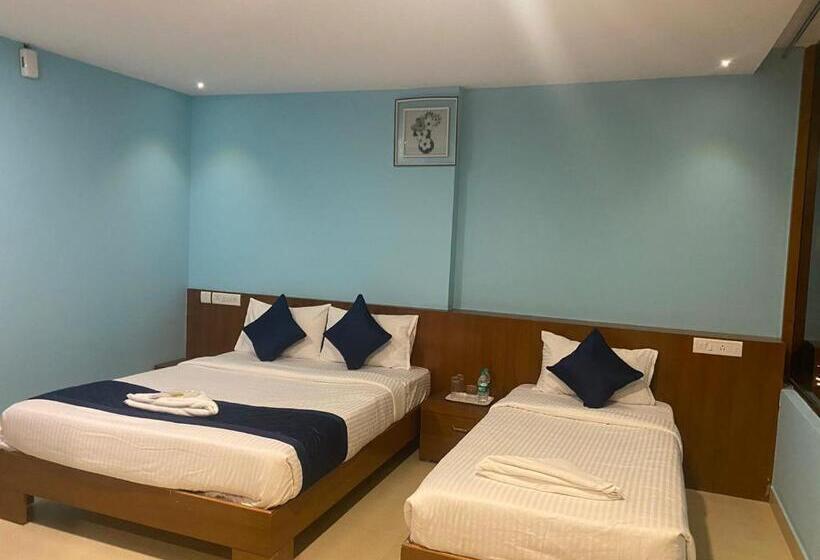 Chambre Standard, O V3r Residency