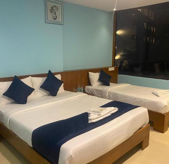 Habitació Estàndard, O V3r Residency