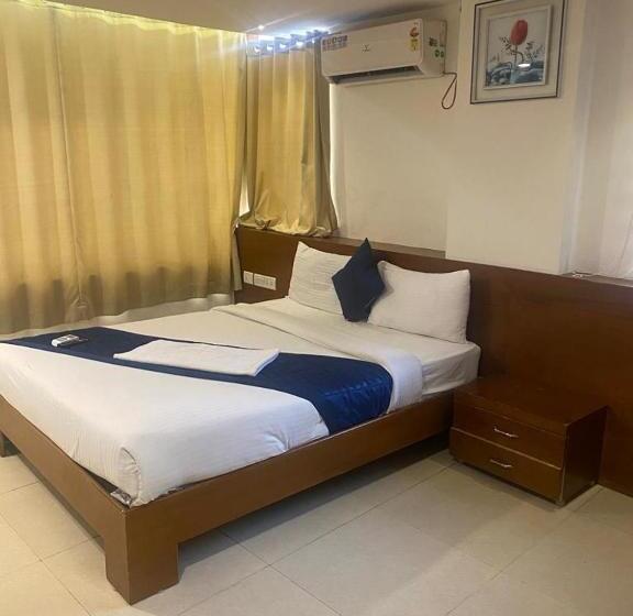 Chambre Standard, O V3r Residency