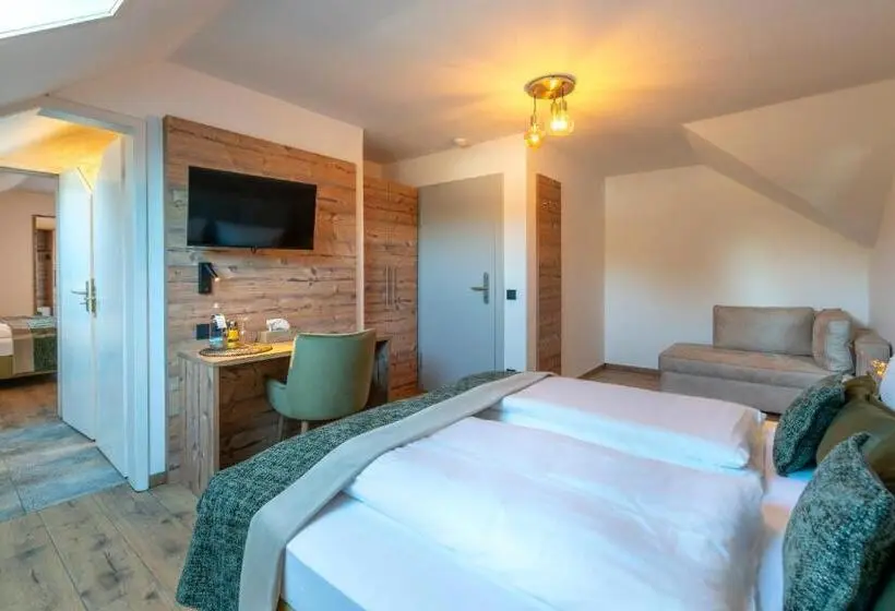 スイート（家族用）, Feinheit Hotel & Restaurant, Tor Zu Hunsrück Und Mittelrhein!