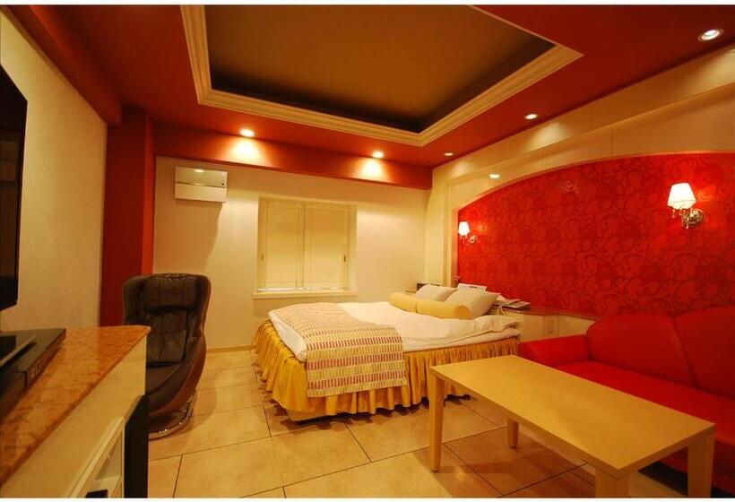 이코노미 룸, K S Mine