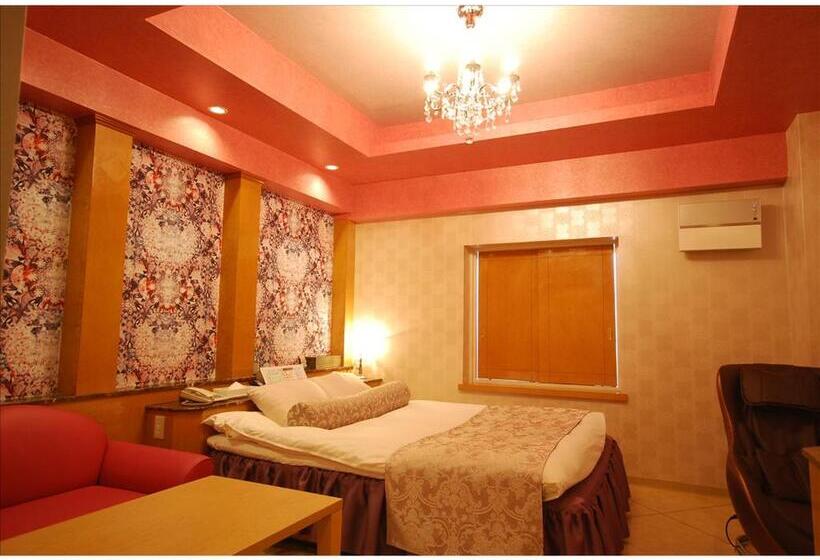 이코노미 룸, K S Mine