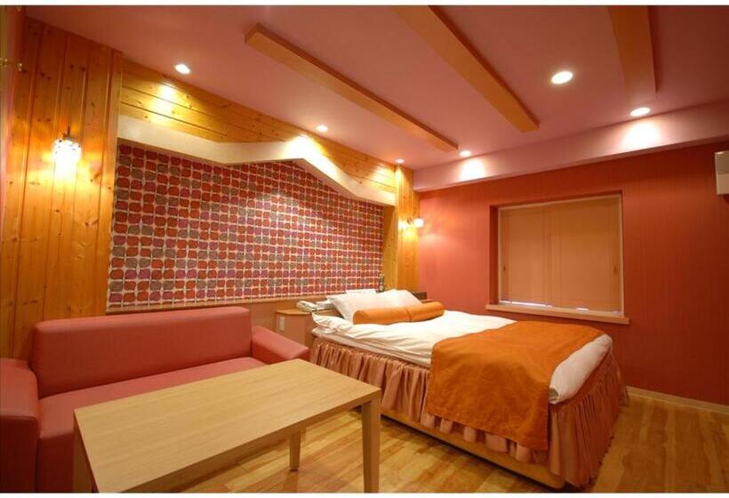 이코노미 룸, K S Mine