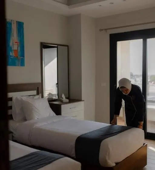سوئیت با بالکن, Royal Inn Residence New Cairo