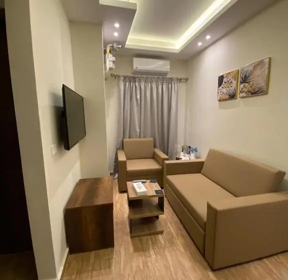 سوییت جونیور با بالکن, Royal Inn Residence New Cairo