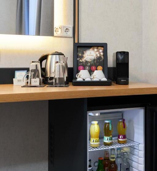 סוויטה עם מרפסת, Wens