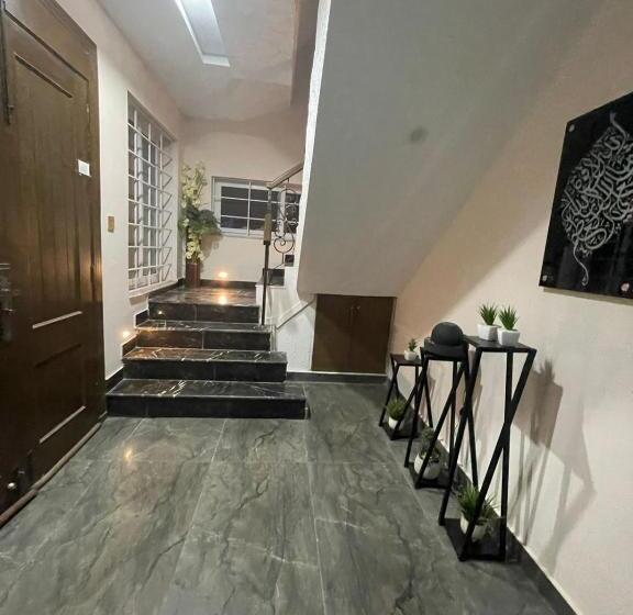 标准间, Luxurious Living In Heart Of Islamabad