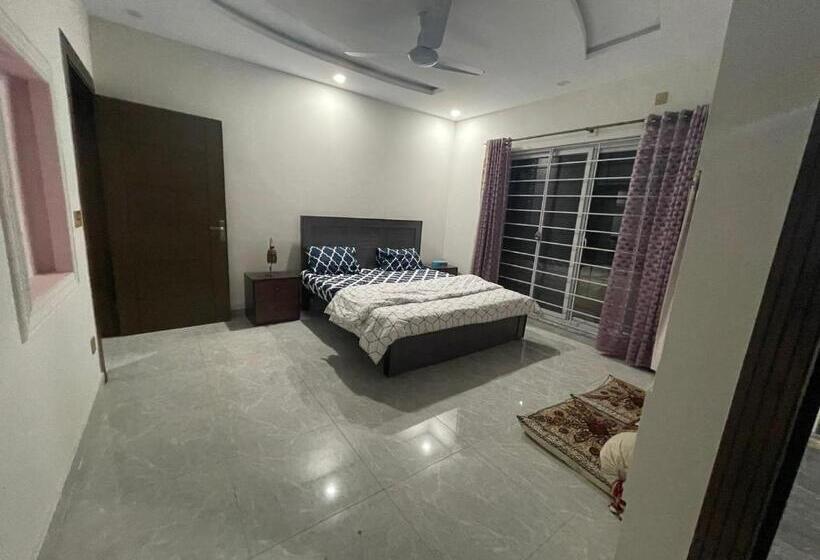 标准间, Luxurious Living In Heart Of Islamabad