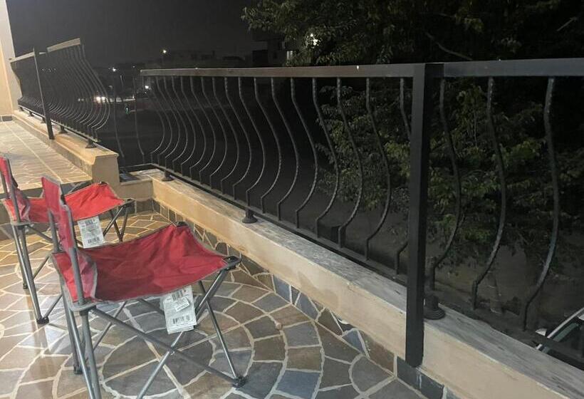 标准间, Luxurious Living In Heart Of Islamabad