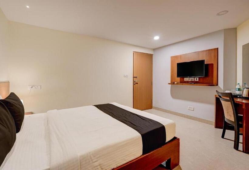 Habitació Estàndard, O V3r Residency