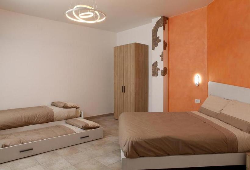 Четырехместный Номер Стандарт, Villa Martina Pia B&b