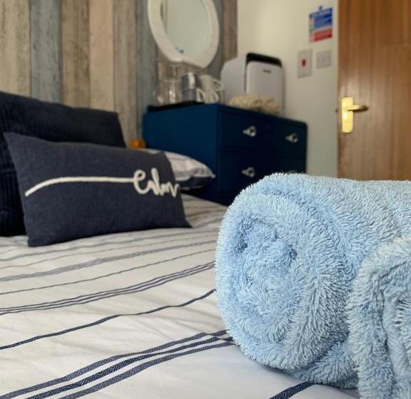 اتاق استاندارد چهار تخته, Bella Vista