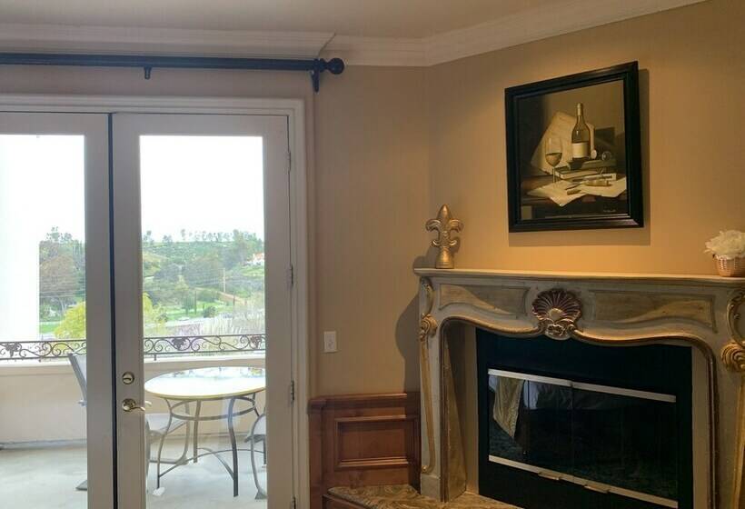 クイーンサイズベッドのスタンダードルーム, Churon Inn Winery