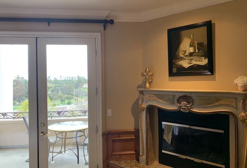 クイーンサイズベッドのスタンダードルーム, Churon Inn Winery