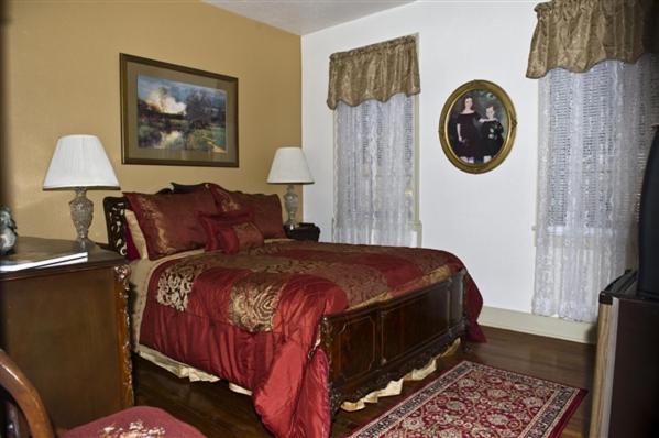 디럭스 룸, Inn At The Olde Silk Mill