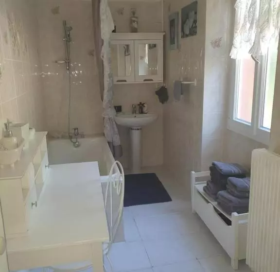ファミリールーム, Sunset House Chambres De Hotes
