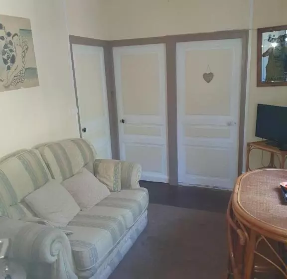 ファミリールーム, Sunset House Chambres De Hotes