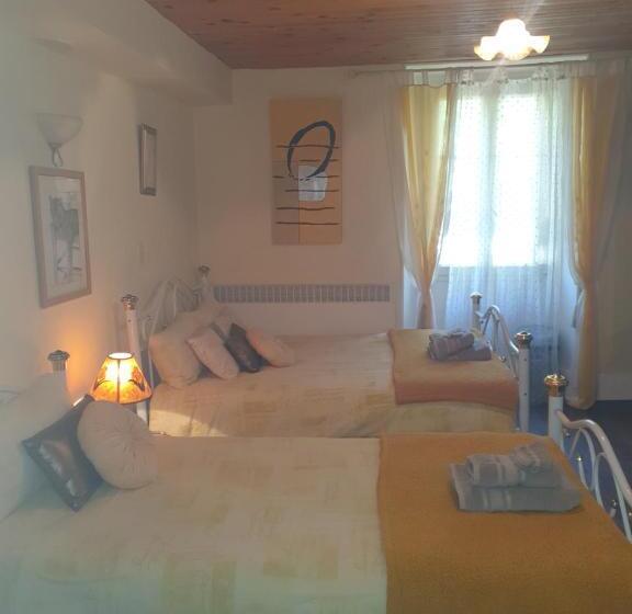 חדר סטנדרט לשלושה, Sunset House Chambres De Hotes