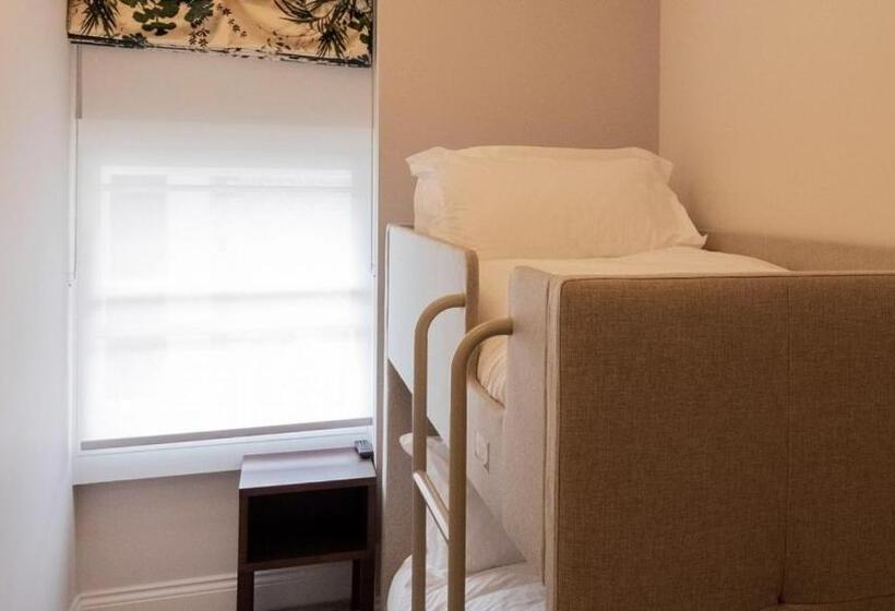 جناح, The Kings Arms