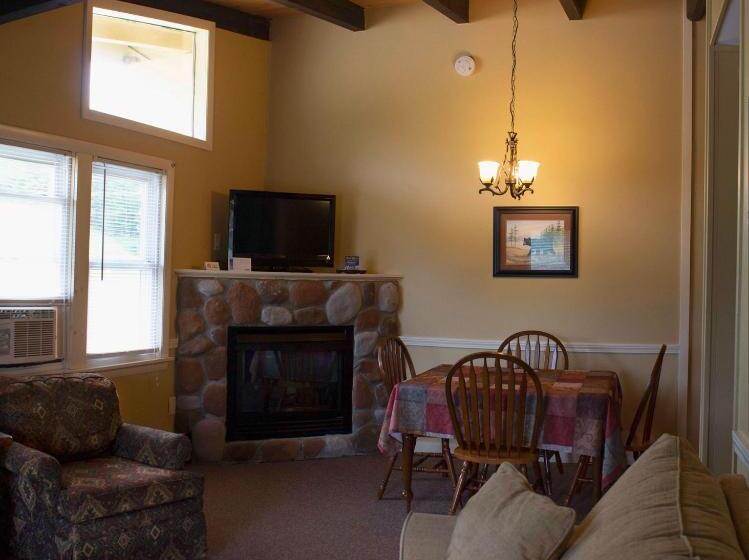 4인용 스탠다드 룸, The Whitney S Inn At Jackson