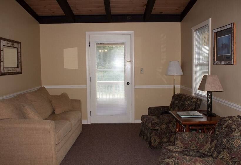 4인용 스탠다드 룸, The Whitney S Inn At Jackson