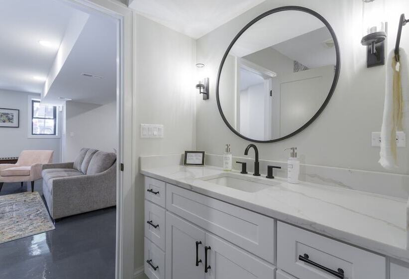 Апартаменты 1 Спальня, Wicker Park Inn