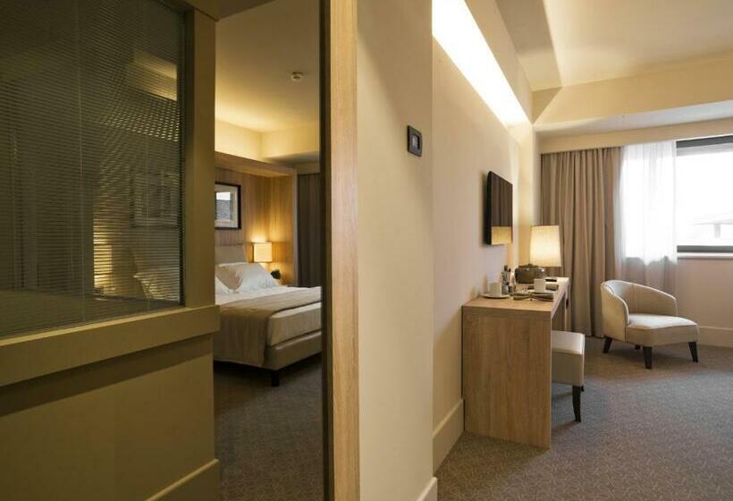 חדר אקזקיוטיב, A.roma Lifestyle