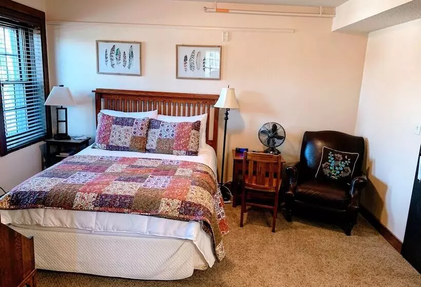 スタンダードルーム, Iowa House Historic Inn
