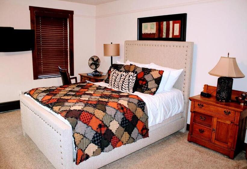 חדר דלוקס, Iowa House Historic Inn