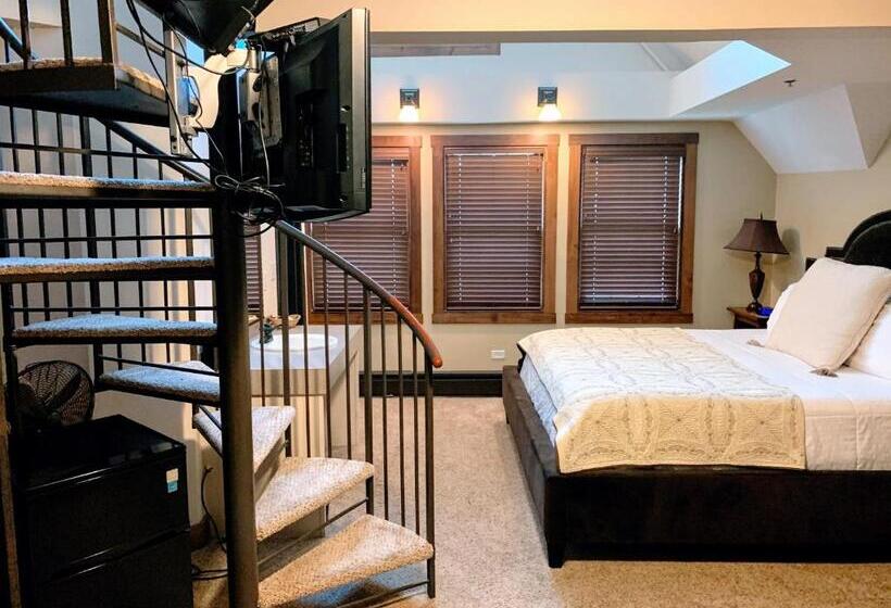 חדר דלוקס עם מיטת קינג, Iowa House Historic Inn