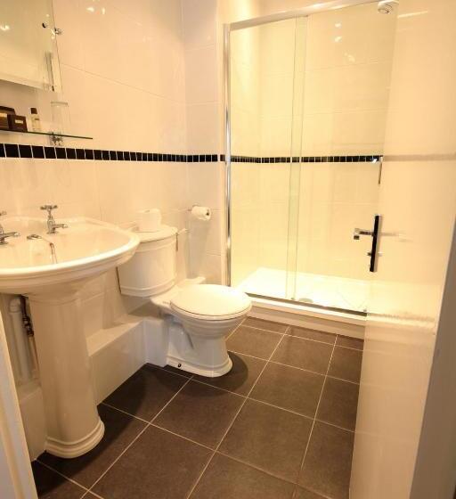 高级大房间, Lastra Farm