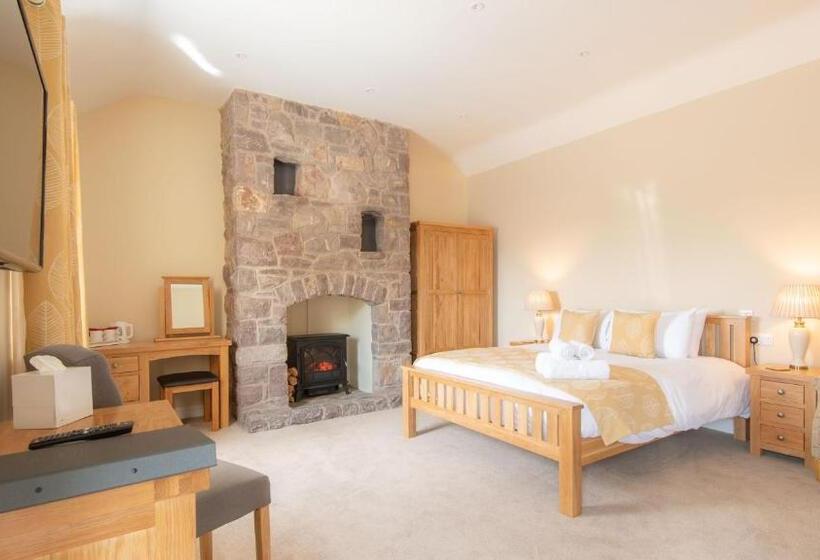 高级大房间, Lastra Farm