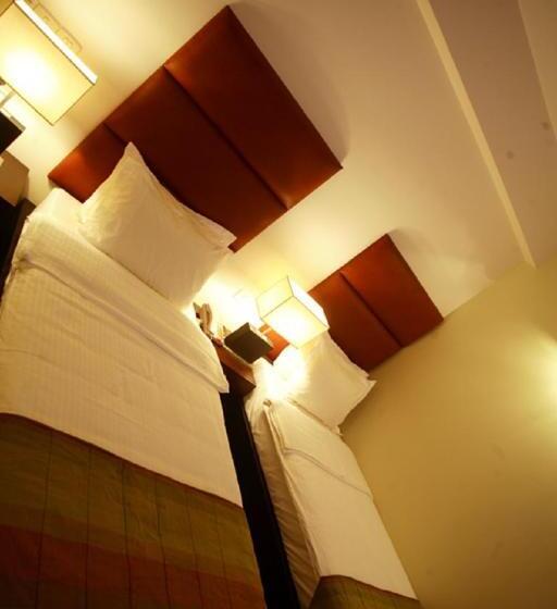 Habitación Estándar, Metropole