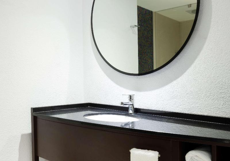 Habitación Estándar, Metropole