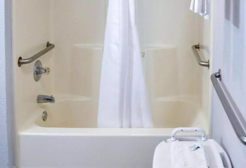 ２ダブルベッドのスタンダードルーム, Rodeway Inn Sun City Center