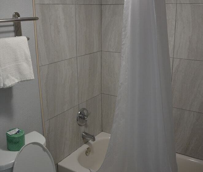 غرفه قياسيه سريرين مزدوجين, Rodeway Inn Sun City Center