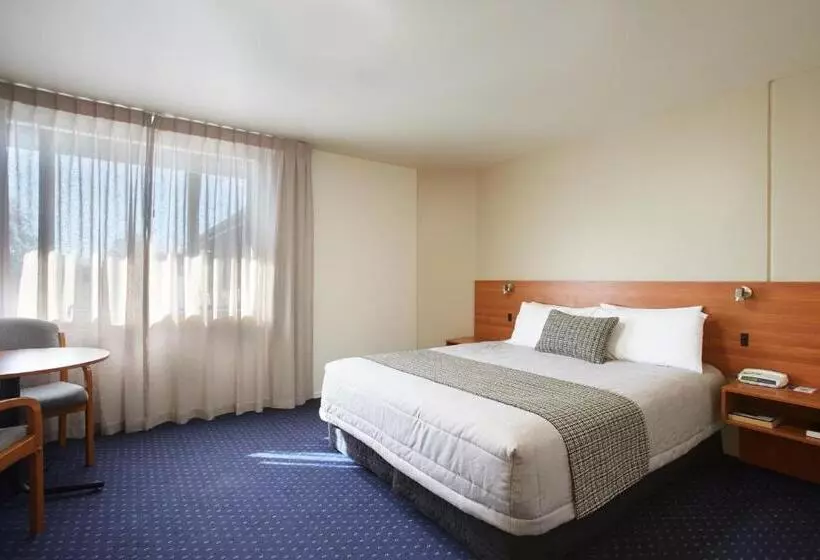 デラックススタジオ, Ventura Inn & Suites Hamilton