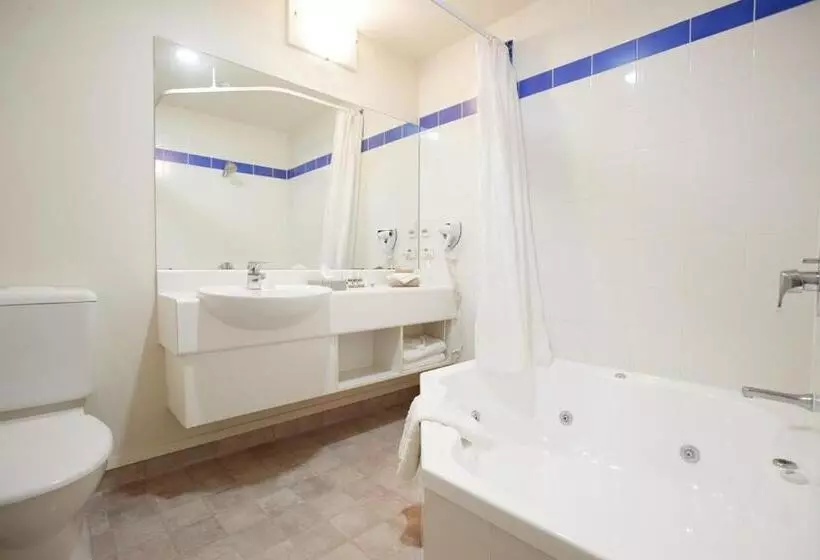 デラックススタジオ, Ventura Inn & Suites Hamilton