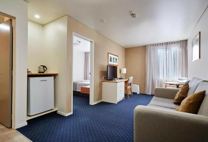 スイート, Ventura Inn & Suites Hamilton