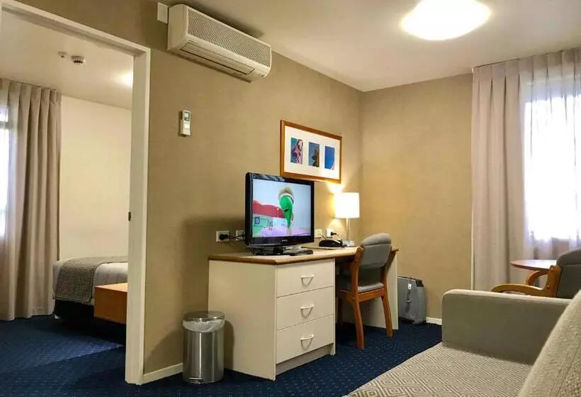 スイート, Ventura Inn & Suites Hamilton
